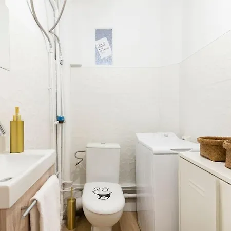 Bohemian Bakoua & Chesterfield Cottage, Hyper-centre Apartman