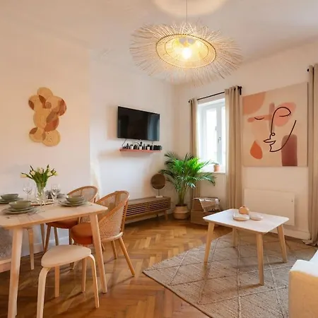 Apartamento Bohemian Bakoua & Chesterfield Cottage, Hyper-centre