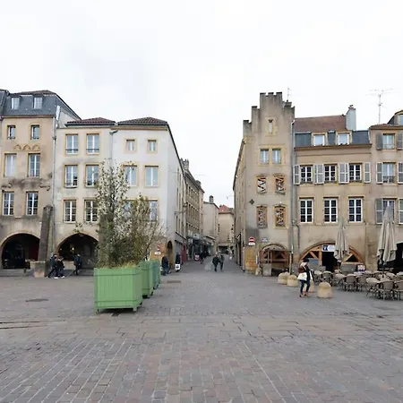 Apartamento Bohemian Bakoua & Chesterfield Cottage, Hyper-centre *