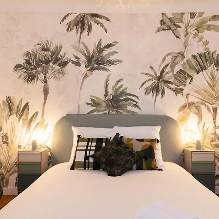 Bohemian Bakoua & Chesterfield Cottage, Hyper-centre Metz