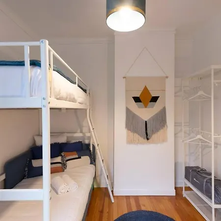 Bohemian Bakoua & Chesterfield Cottage, Hyper-centre Apartamento