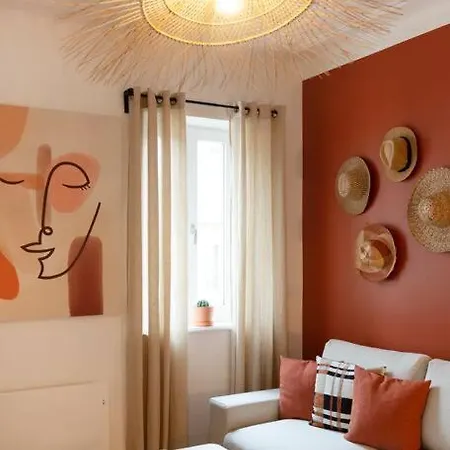 Bohemian Bakoua & Chesterfield Cottage, Hyper-centre Apartamento *