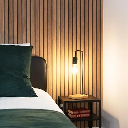 Apartman Bohemian Bakoua & Chesterfield Cottage, Hyper-centre *