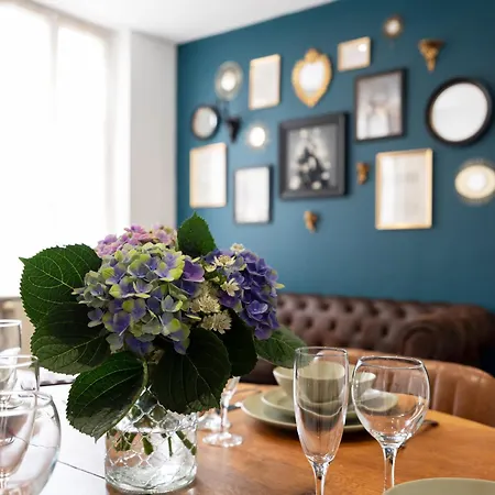 Bohemian Bakoua & Chesterfield Cottage, Hyper-centre Apartamento Metz