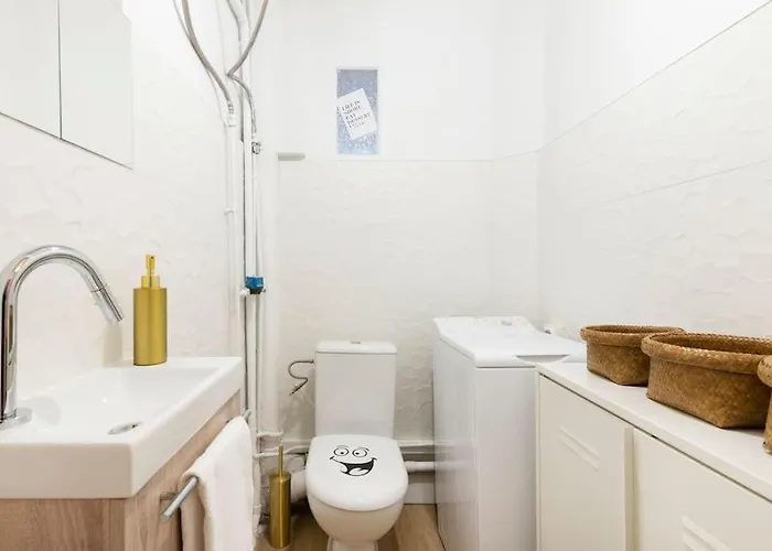 Bohemian Bakoua & Chesterfield Cottage, Hyper-centre Appartement