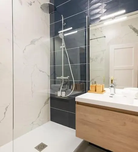 Bohemian Bakoua & Chesterfield Cottage, Hyper-centre 梅斯