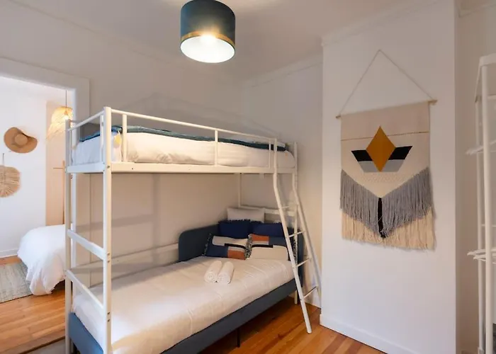 Bohemian Bakoua & Chesterfield Cottage, Hyper-centre Appartement Metz