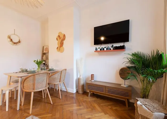 Bohemian Bakoua & Chesterfield Cottage, Hyper-centre * Metz