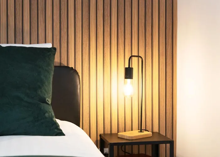 Appartement Bohemian Bakoua & Chesterfield Cottage, Hyper-centre *