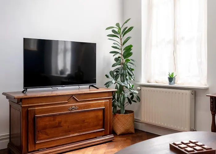 Bohemian Bakoua & Chesterfield Cottage, Hyper-centre Appartement Metz