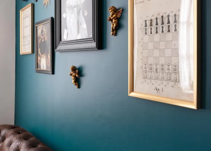 Bohemian Bakoua & Chesterfield Cottage, Hyper-centre 公寓