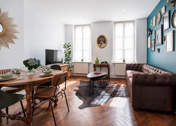 Appartement Bohemian Bakoua & Chesterfield Cottage, Hyper-centre Metz